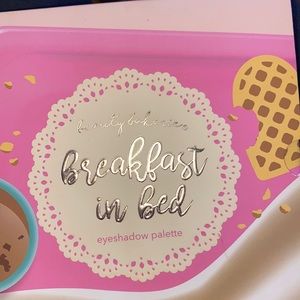 Beauty bakeries breakfast in bed palette
